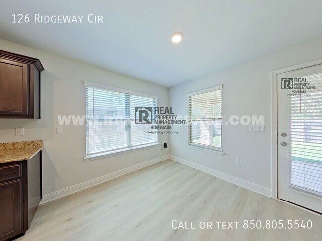 Photo - 126 Ridgeway Cir