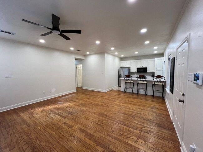 Photo - CHARMING HOME IN LIVE OAK VILLAGE