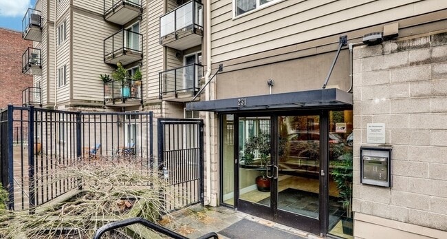 Photo - Exceptional Condo in Capitol Hill Available for Rent!