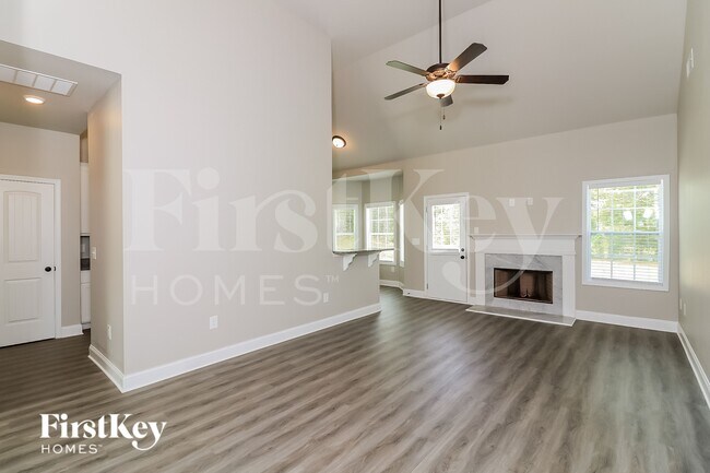 Photo - 177 Cranbrooke Dr