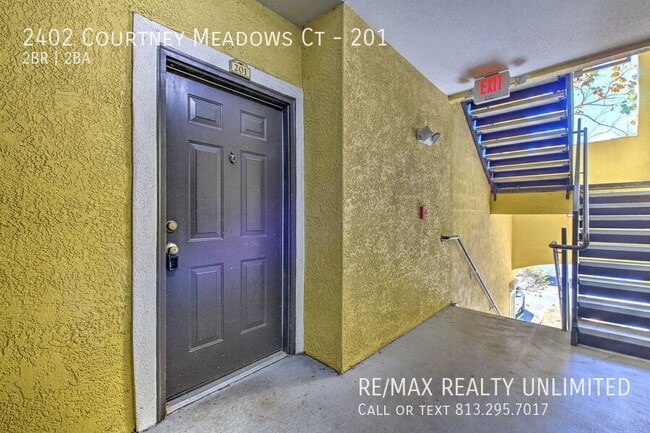 Building Photo - 2402 Courtney Meadows Ct Unit 201