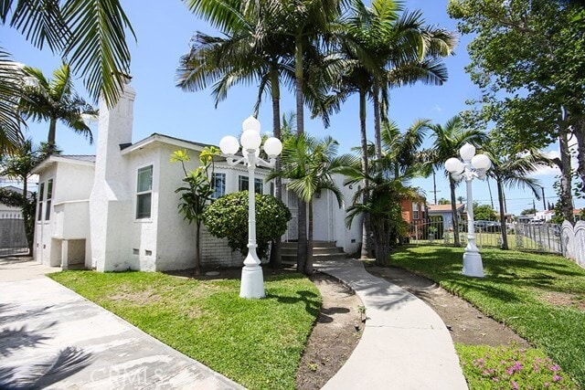 Photo - 2920 Los Flores Blvd