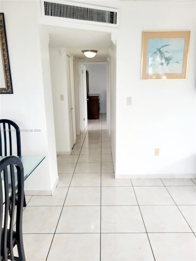 Photo - 1300 NE Miami Gardens Dr Unit 720E