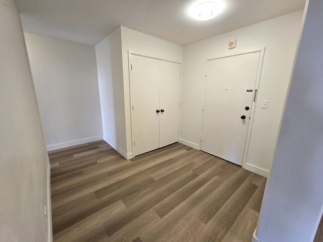 Photo - Large 2br/2ba/1pkg Condo near Blaisdell! Unit 4G