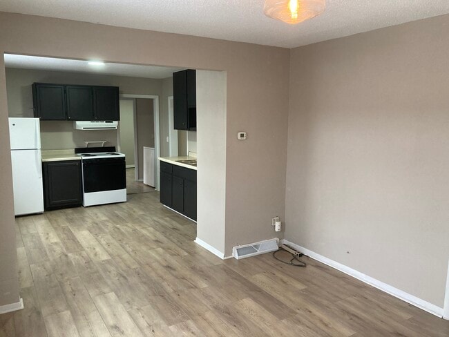 Photo - 1715 Winnebago St