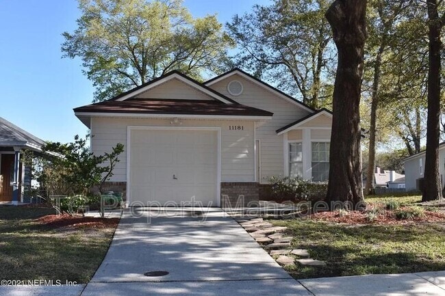 Building Photo - 11181 Mikris Dr S Rental