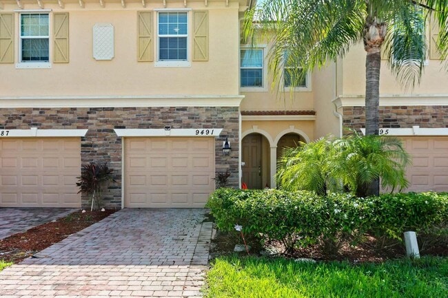 Photo - 9491 SW Merlin Ct