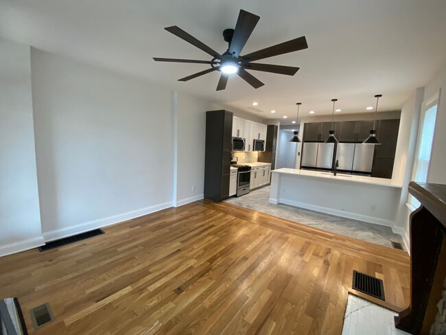 Photo - 33 W 10th Ave Unit 35