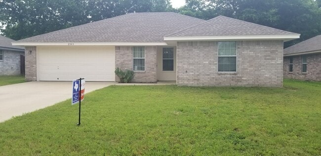 Building Photo - 2305 Upland Bend Dr Rental