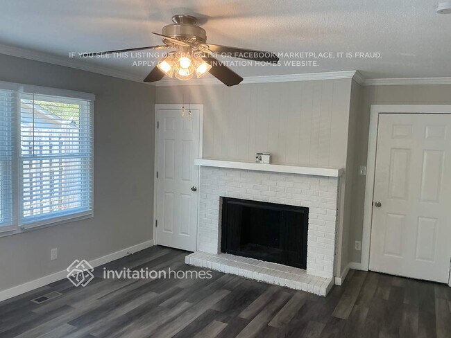 Photo - 3600 Barcelona Ave