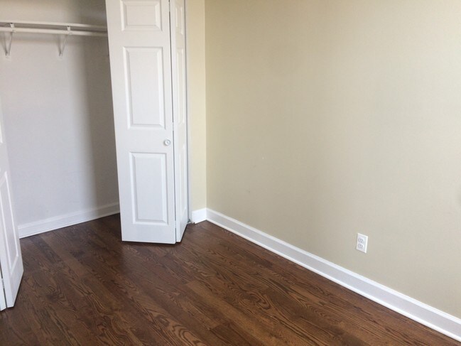 Photo - 2445 W Harrison St Unidad 3