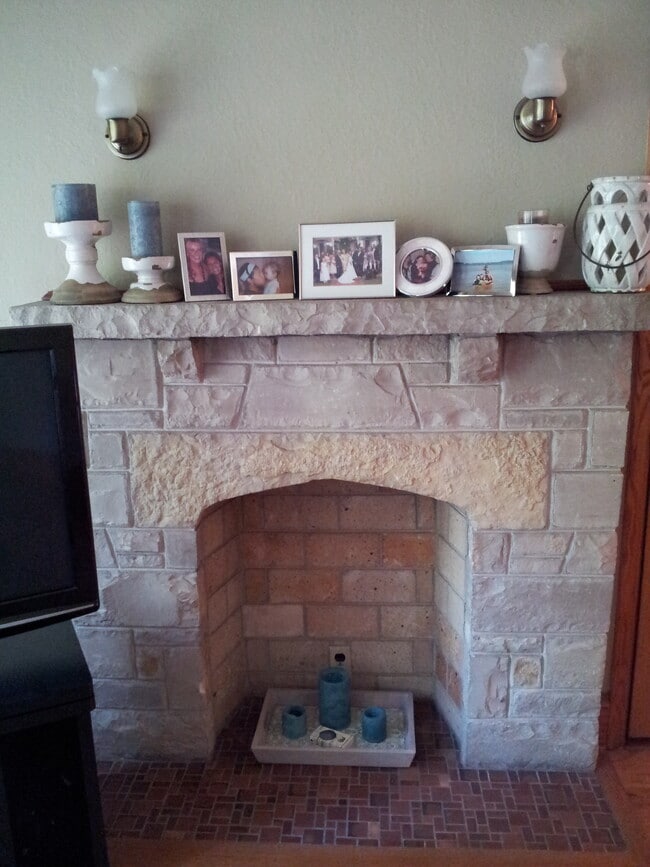 Photo - 2627 N 62nd St Unit Charming 1 bdrm upper