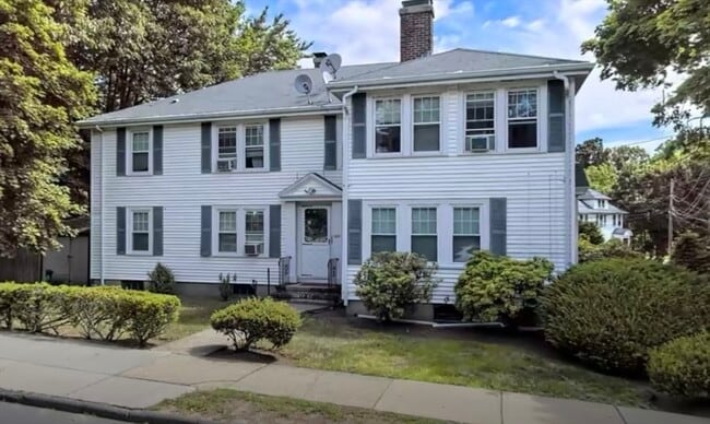 Building Photo - 124 Langley Rd Unit 124