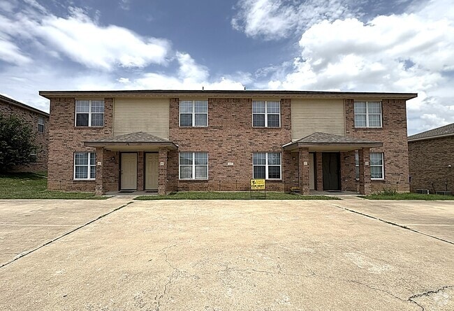 Building Photo - 4106 Shasta Unit B Rental