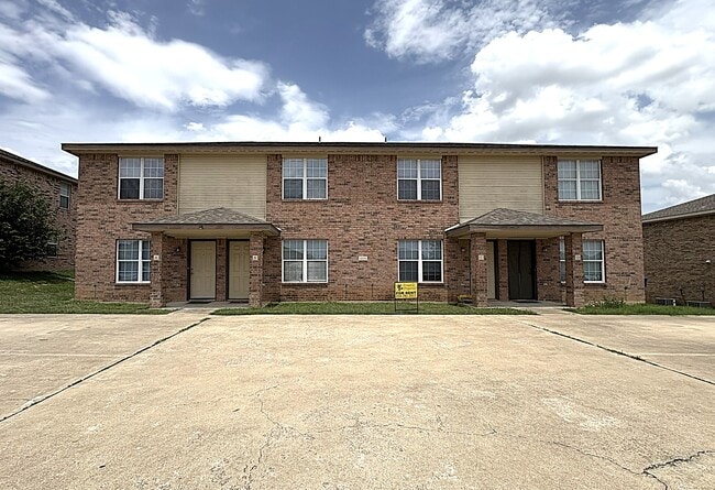 Building Photo - 4106 Shasta Unit B Rental
