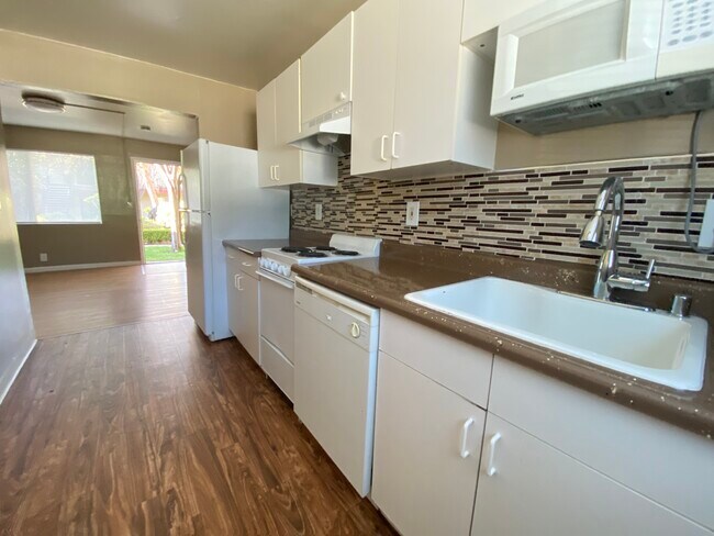 Photo - Woodside Place