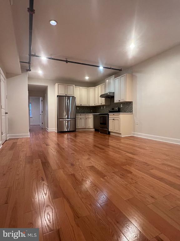 Photo - 1342 Lombard St Townhome