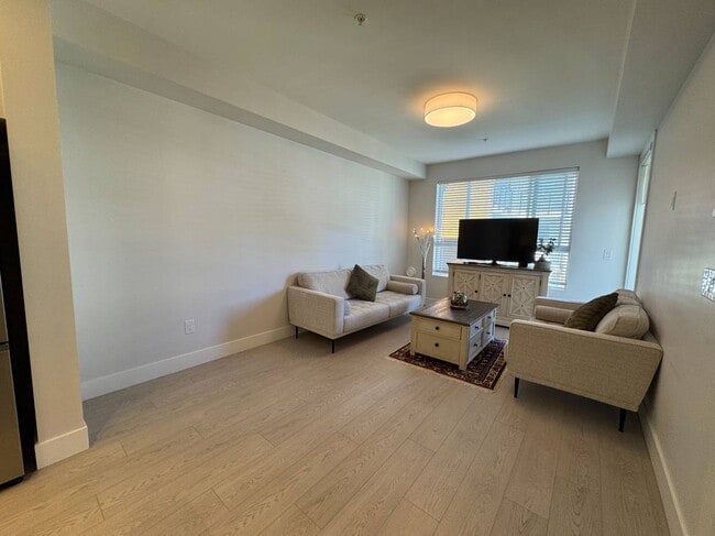 Photo - 11655 Fraser St Unit 402