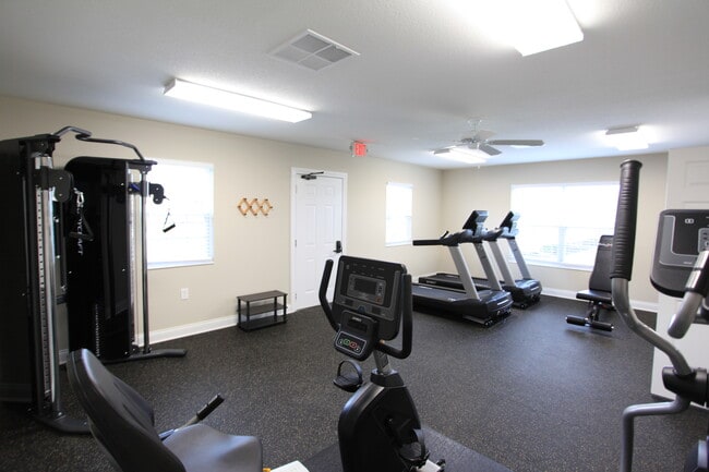 Gimnasio - Laurel Bluff Apartments