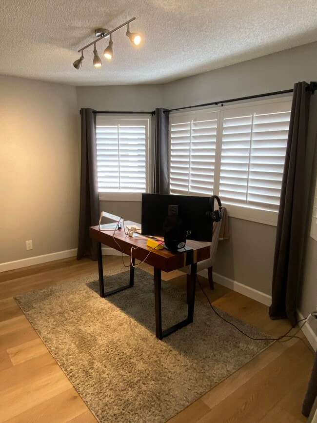 Dining Area - 365 W Alameda Ave Unit 204