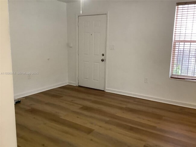 Photo - 420 NW 11th Ave Unit 1