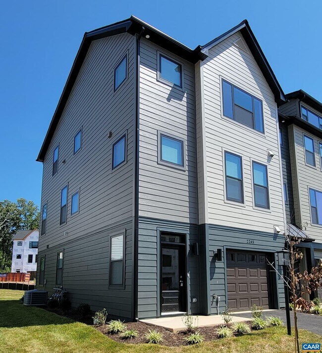 Photo - 2245 Fowler Cir