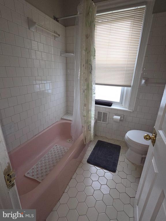 Photo - 306 W 23rd St