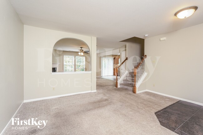 Photo - 340 Kendall Dr