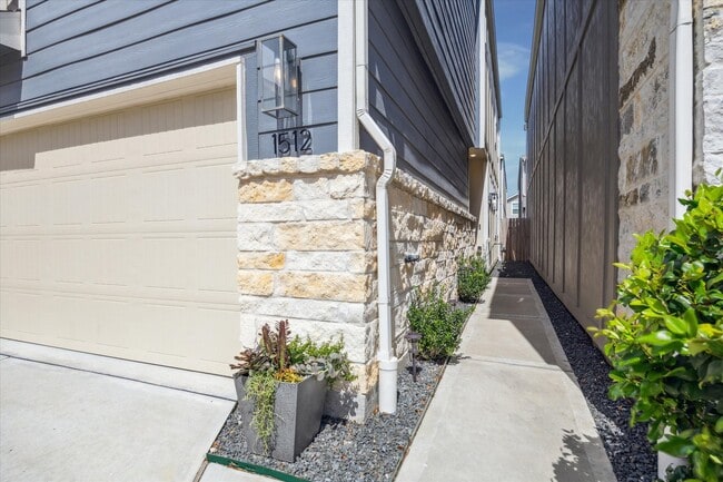 Photo - 1512 Parkland Oak Dr House