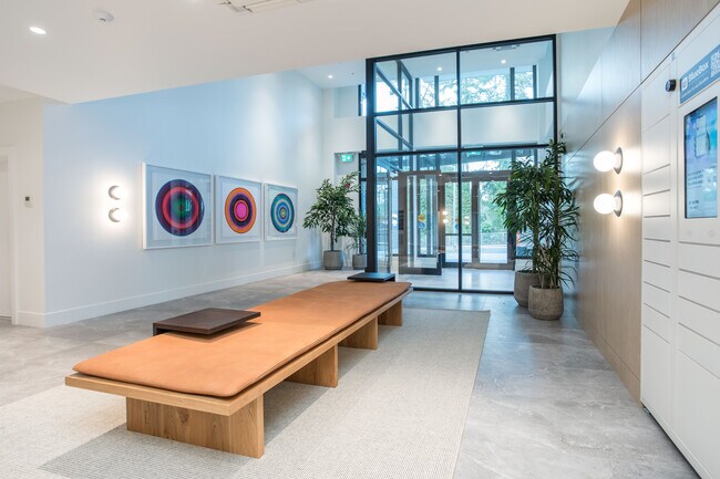 Photo - 606-125 Albert Unit 606