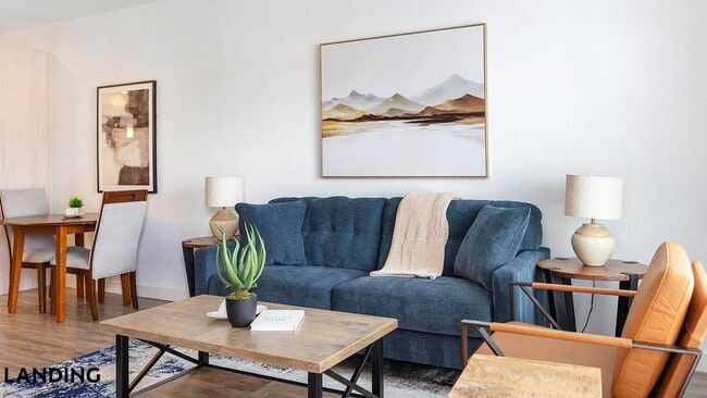 Building Photo - 1760 S Crismon Rd