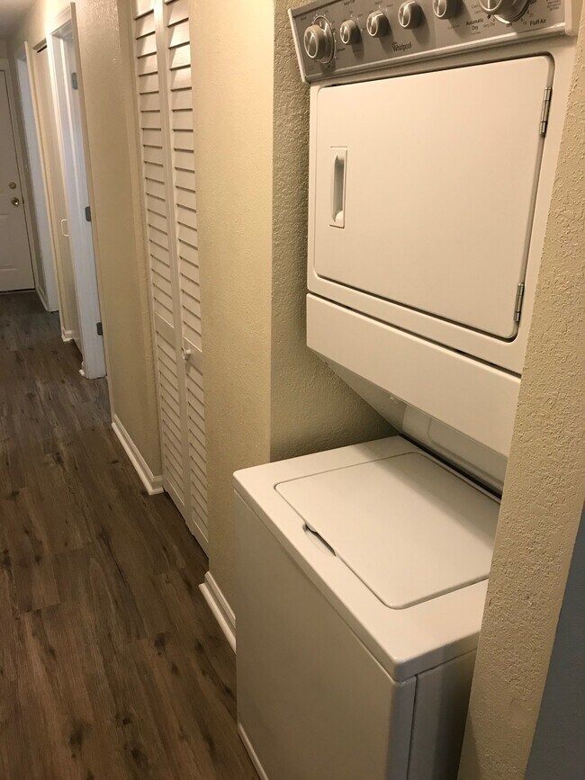 Photo - 1436 N Maplewood Ave Unit 0