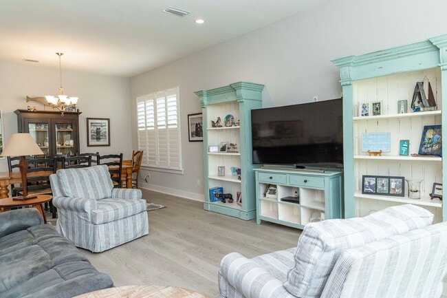 Photo - River Town Home