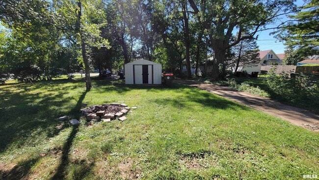 Photo - 212 E Maywood Ave