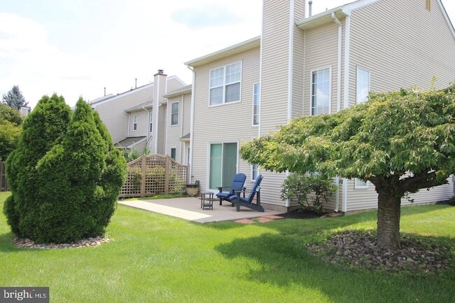 Photo - 36 Honey Locust Ln