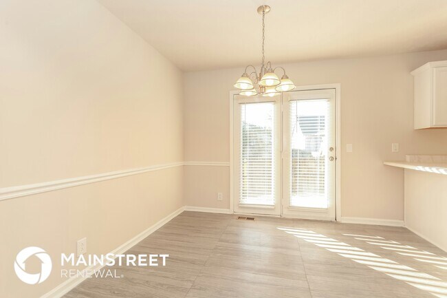 Photo - 120 Firelight Ct