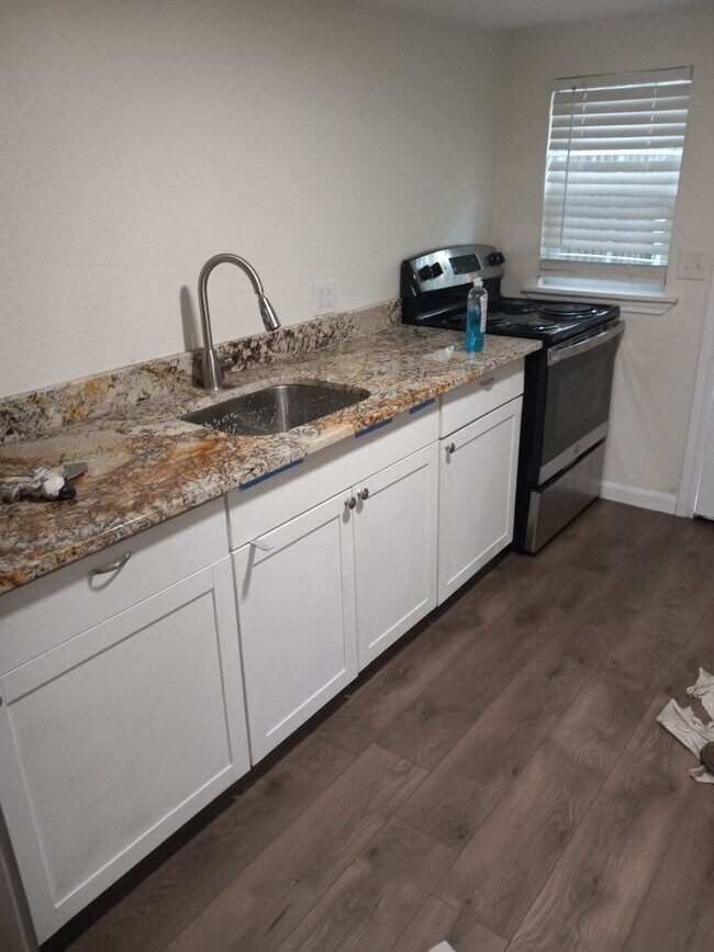 Photo - 4309 Jack St Unit 6