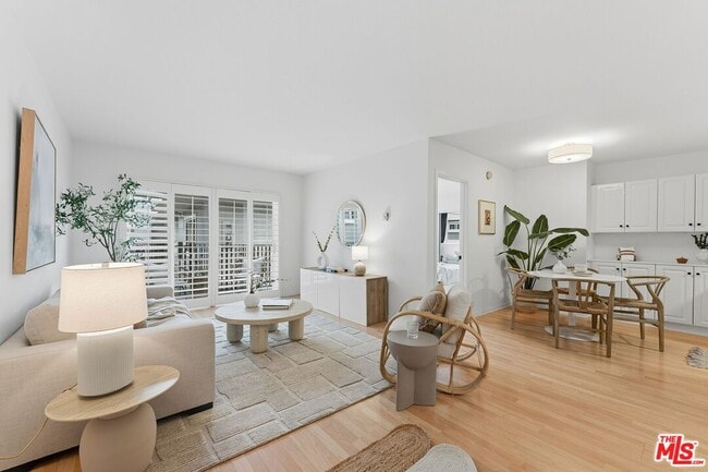 Building Photo - 2308 Schader Dr Unit 308