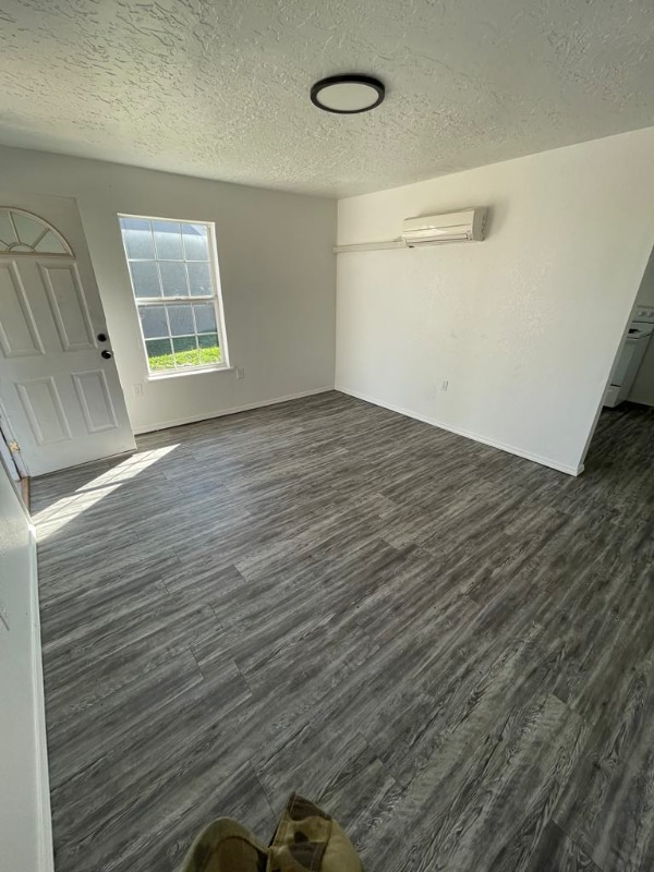 Photo - 406 S Abilene Ave