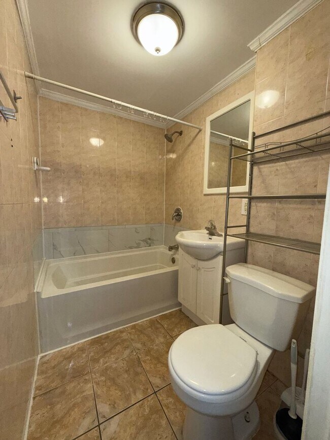 Photo - 3830 Palmetto St Unit 3830 Palmetto St 2nd Floor