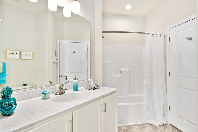 Cuarto de baño para huéspedes - Oceans East