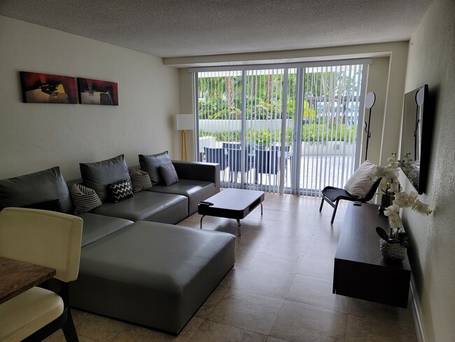 Photo - 1500 Bay Rd Condominio Unidad 116