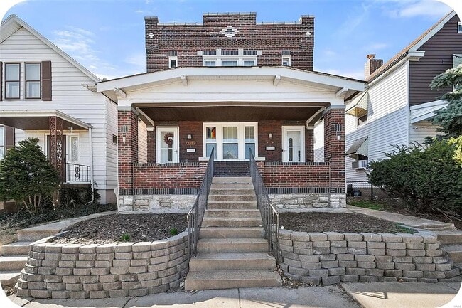 Photo - 4462 Wallace St