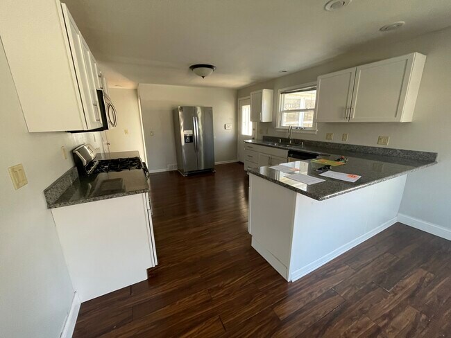 Photo - 282 N Franklin St