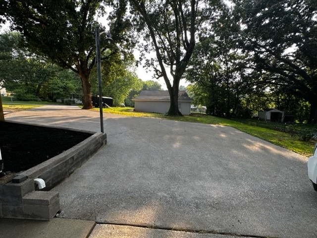 Photo - 2208 Sanderson Rd