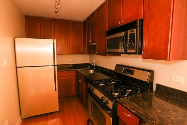 Photo - 630 W Wrightwood Ave Unit 512