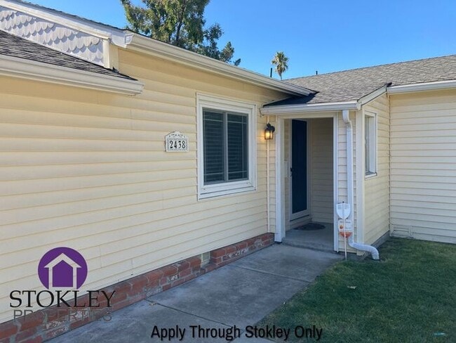 Photo - 2438 Upland Dr