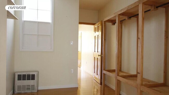 Photo - 148 Guernsey St