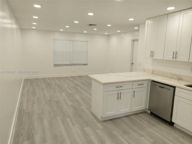 Photo - 2319 Johnson St Unit 3