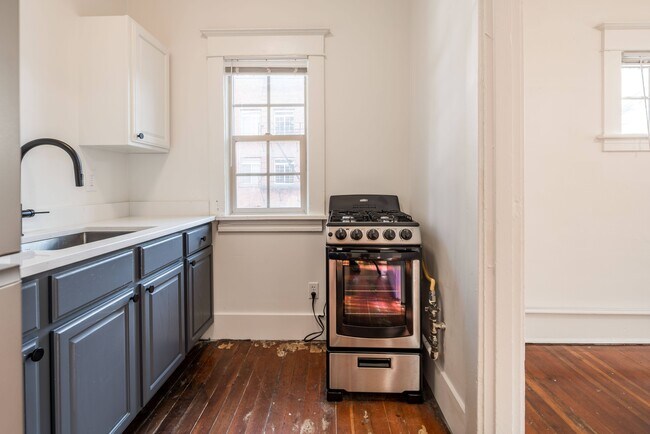 Midtown West Apartments